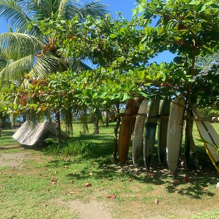 Miguel Surf Camp Ξενοδοχείο Quepos Εξωτερικό φωτογραφία