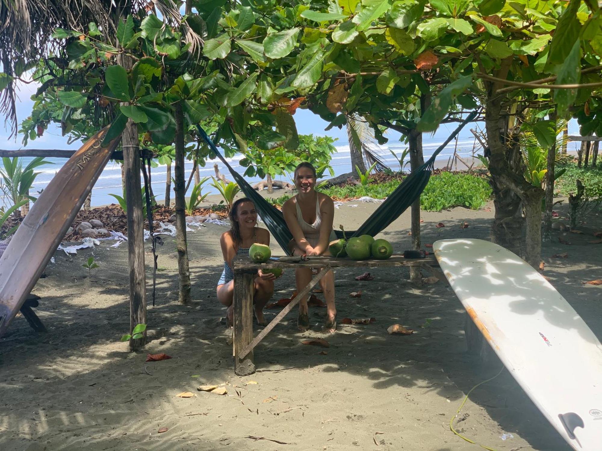 Miguel Surf Camp Ξενοδοχείο Quepos Εξωτερικό φωτογραφία